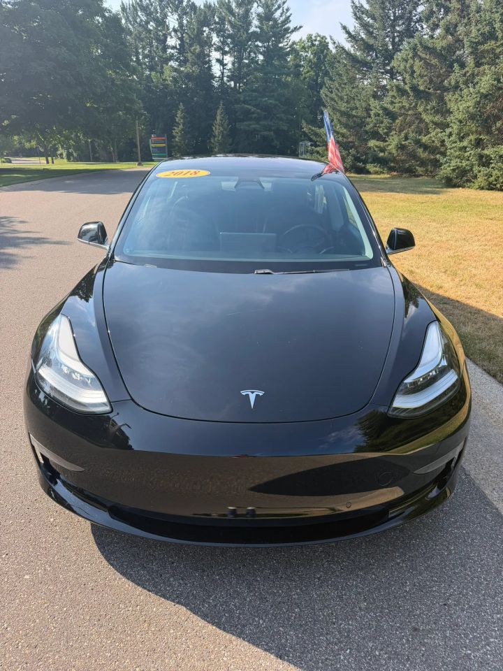 tesla model 3 2018 5YJ3E1EB9JF144289 image tesla model 3 2018 5YJ3E1EB9JF144289 image